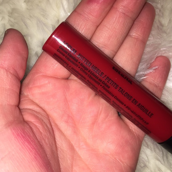 2 NYX Liquid Suede Lipsticks - Picture 2 of 3